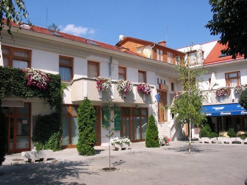   - Hotel Talizmán Kecskemét