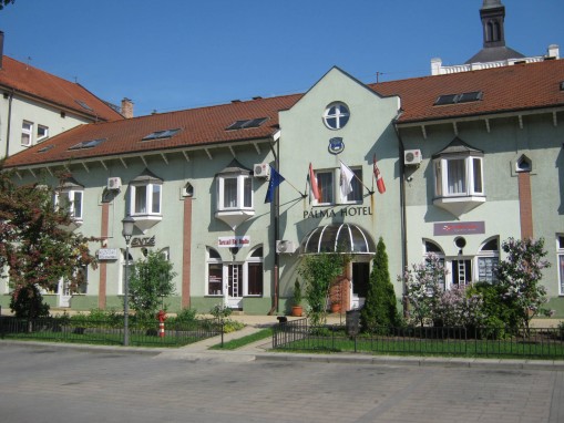   - Pálma Hotel Kecskemét